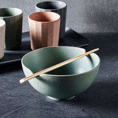 salt&pepper Ikana Cups and Bowl with Chopsticks